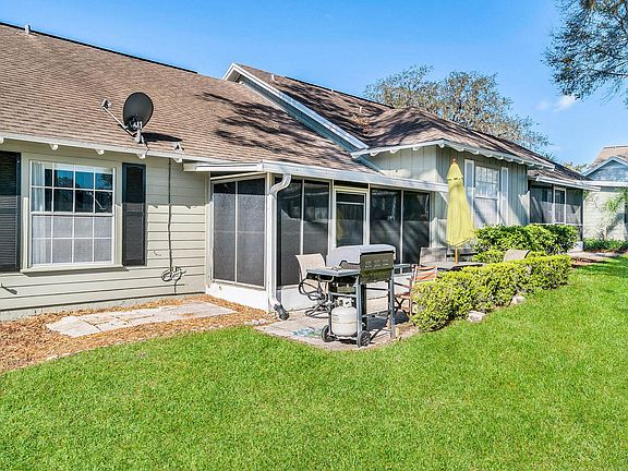 3rd image of 1126 Villa Ln #91
