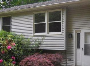 6 Cocoa Ln #B, Newburgh, NY 12550