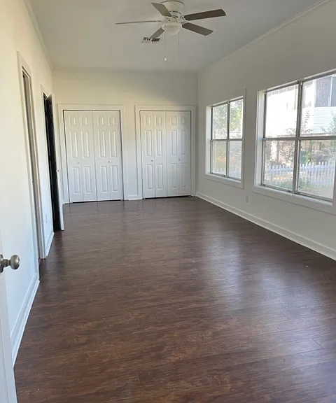 528 S Crocker St — Photo 10