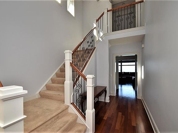 2nd image of 135 Seaborn Dr