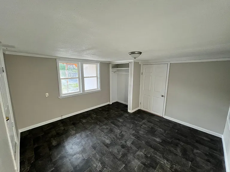895 Baldwin Ave #3 — Photo 11