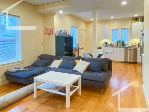 1 Griggs Pl #A1, Allston, MA 02134