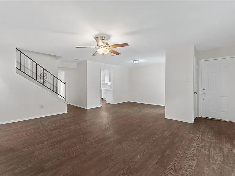 4007 Ridgebrook Dr #4007 — Photo 5