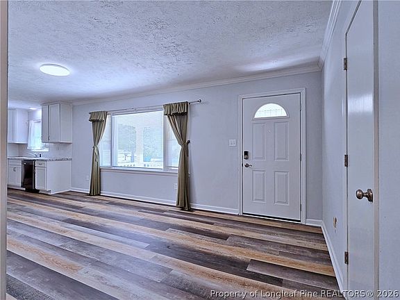 4th image of 4410 Clyne St