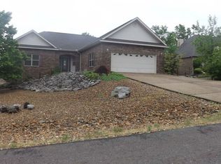 8 Algeciras Ln, Hot Springs Village, AR 71909
