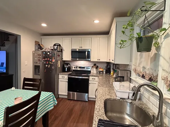 25 Simpson St, Hamilton, NJ 08619