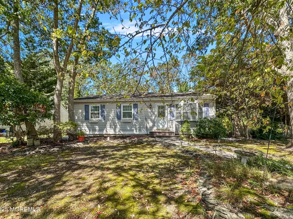 192 Dolphin Road, Manahawkin, NJ 08050