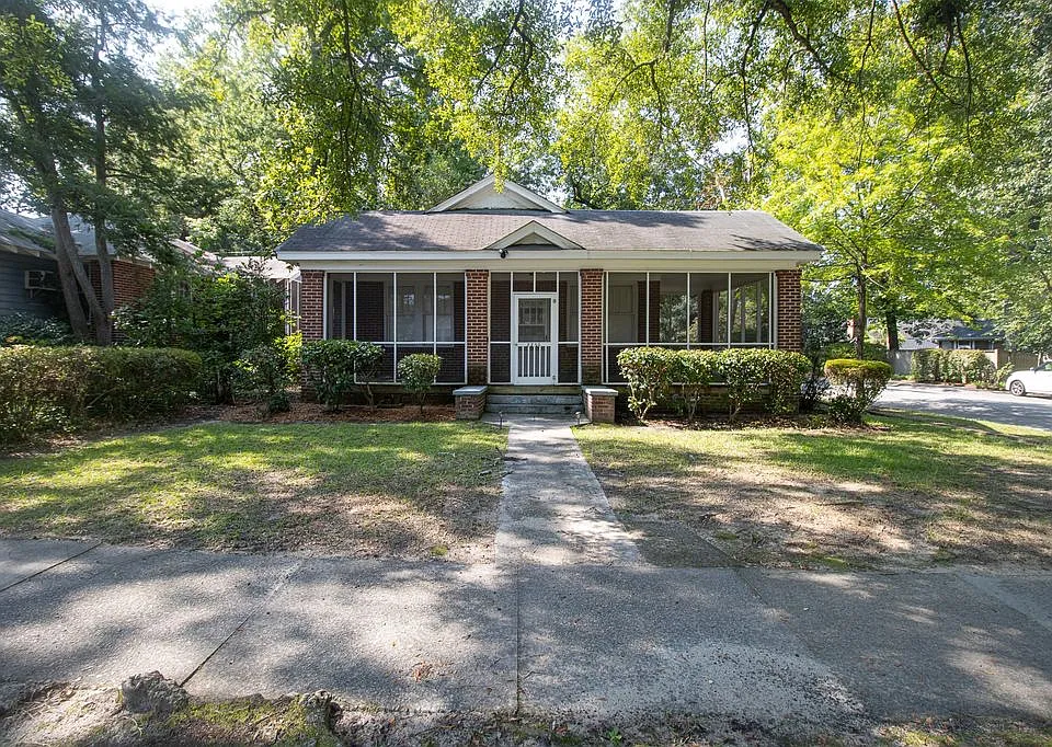 3300 Wilmot Ave