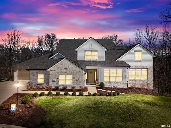 3905 W Crestridge Ct, Peoria, IL 61615