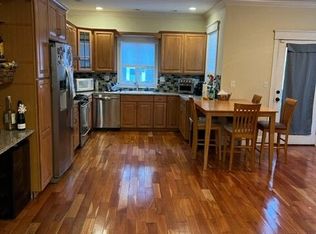 190 Bolton St #1R, Boston, MA 02127