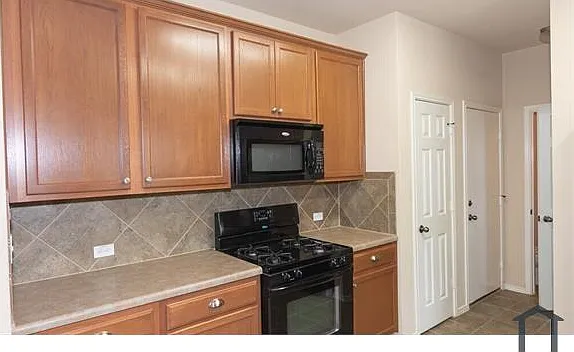 10509 Wylie Dr — Photo 1