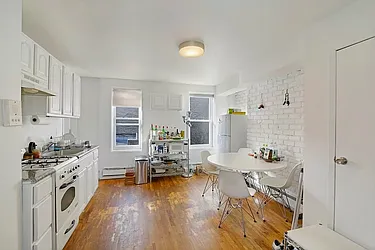 122 2nd Street, #3