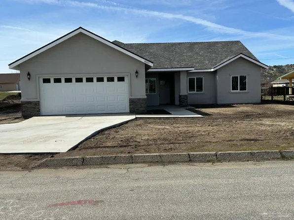 18401 Ghost Town St, Tehachapi, CA 93561