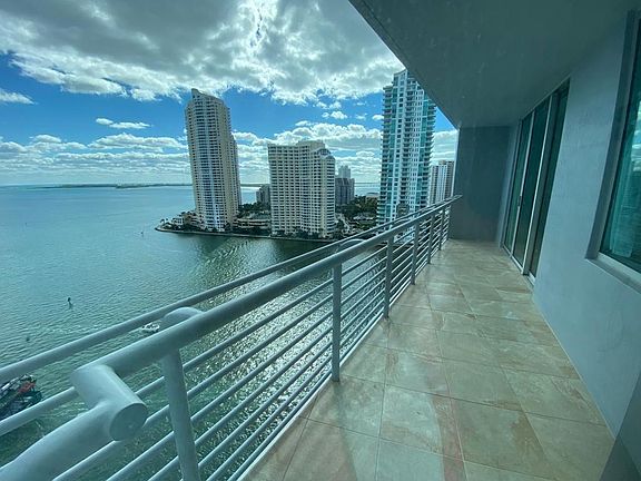 3rd image of 325 S Biscayne Boulevard #2026