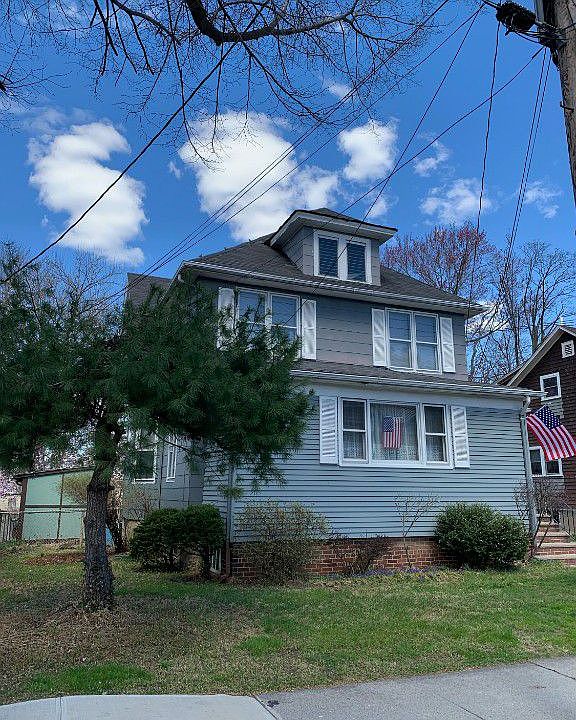 1st image of 1131 Forest Ave