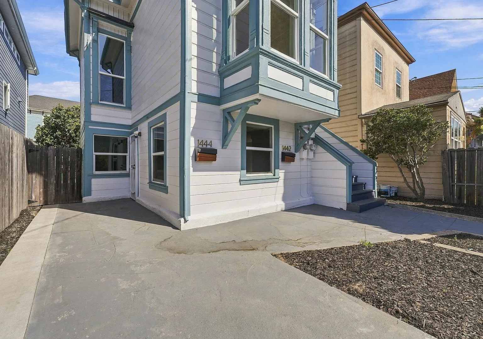 Newly Renovated 2-Bed, 1-Bath West Oakland Flat w/ In-Unit Laundry & Yard Access — Photo 3