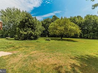 100 Heritage Ln, Sykesville, MD 21784