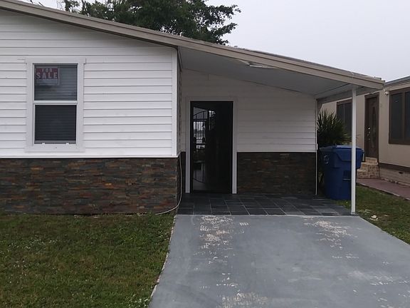 5th image of 20210 NW 52nd Pl Royal Country