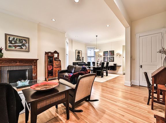 5th image of 1143 W Drummond Pl