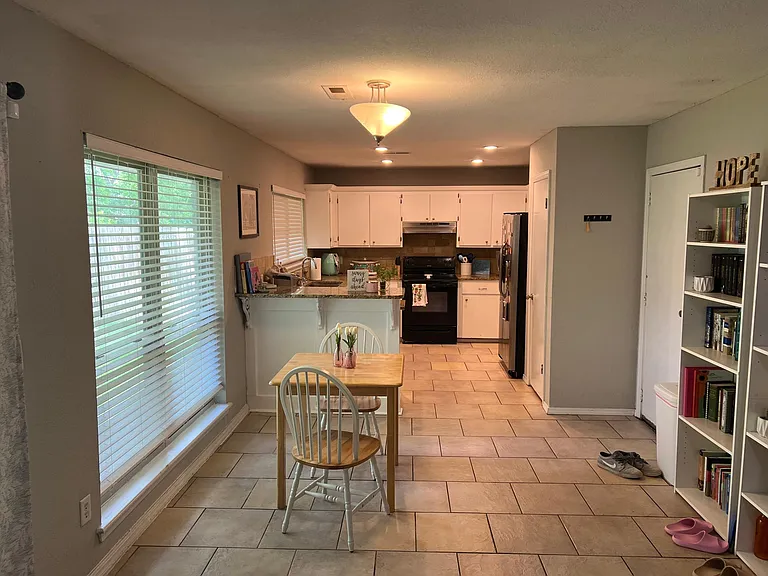 4304 S Ash Pl — Photo 7