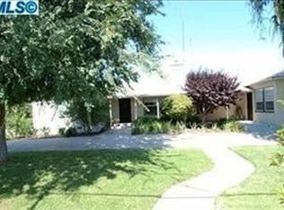 1665 N Filbert Rd, Exeter, CA 93221