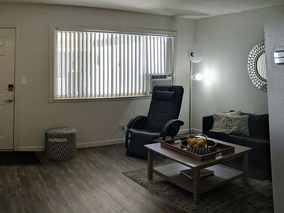 3rd image of 1319 Sunny Ct #3