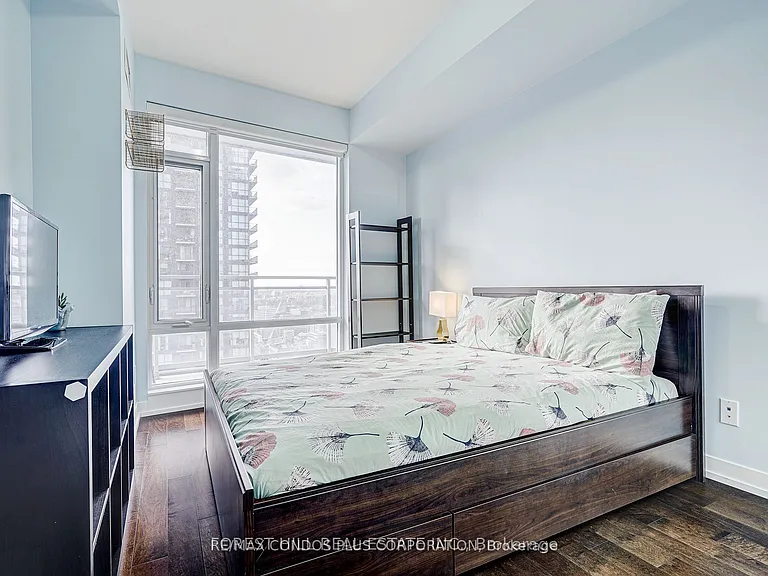 21 Widmer St #2912 — Photo 7