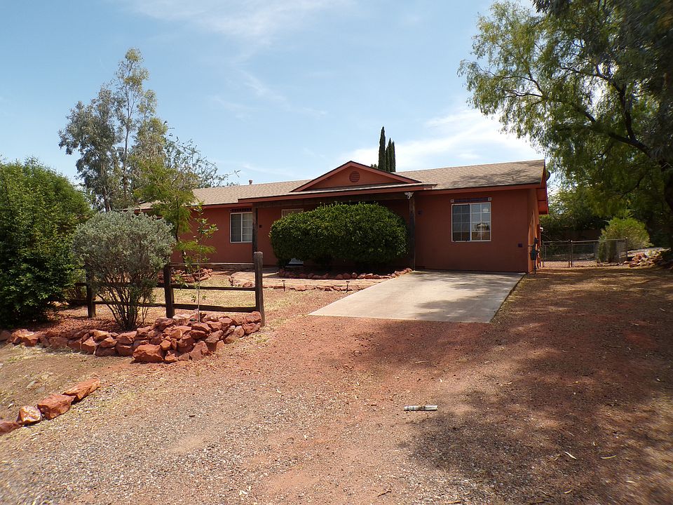1st image of 223 W Mesquite Dr