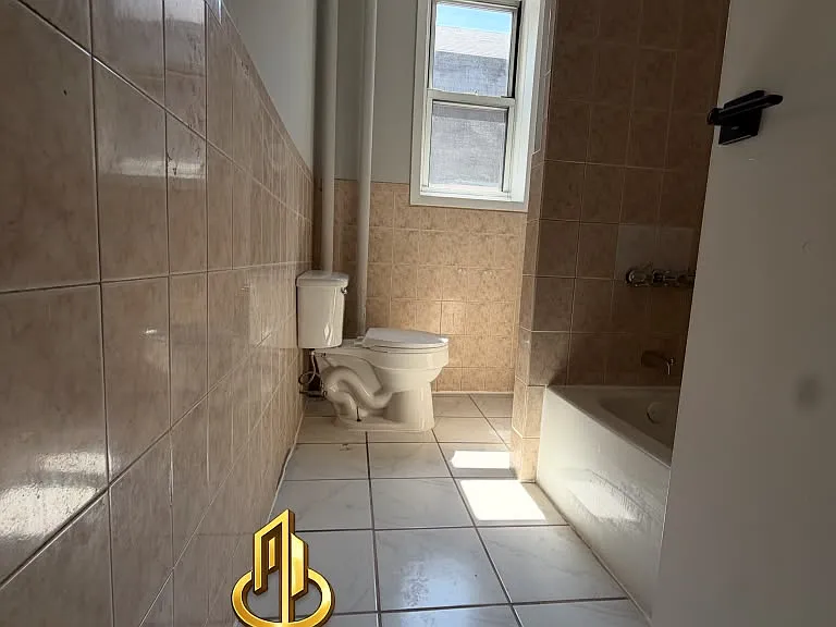 240 Claremont Ave #35 — Photo 5