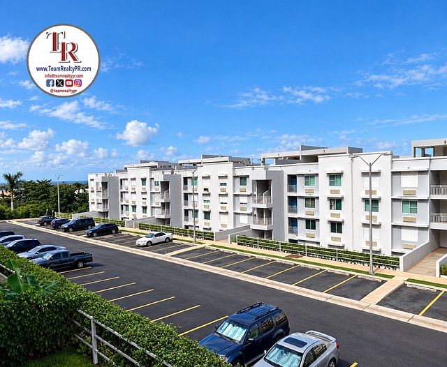 1st image of Condominio Hillside Vlg