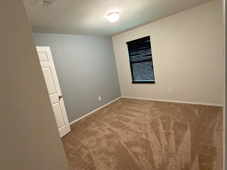 916 Rivers Creek Ln — Photo 6