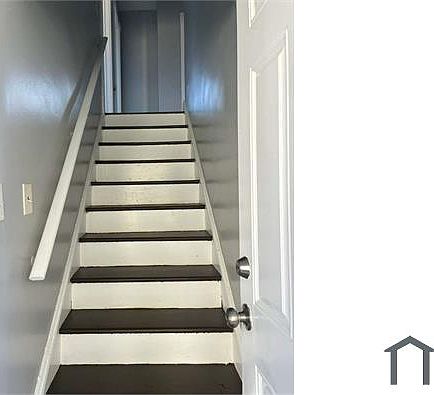 3rd image of 3608 Howard Park Ave Floor 2