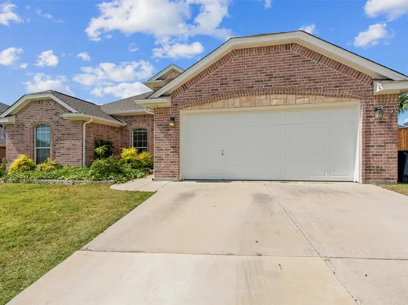 808 Grace Ln, Saginaw, TX 76179