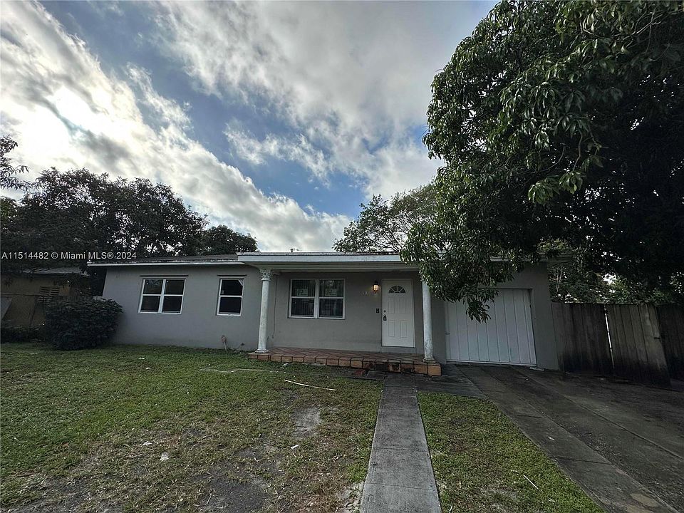 1st image of 510 NW 152nd St