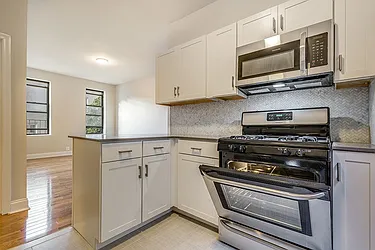 Rented by Dixon Advisory USA Inc.