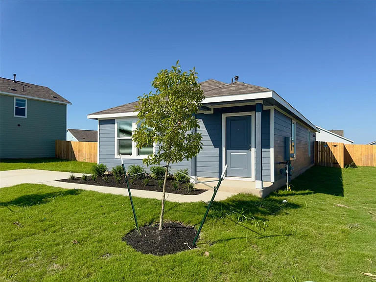 2210 Cyclone Dr — Photo 1