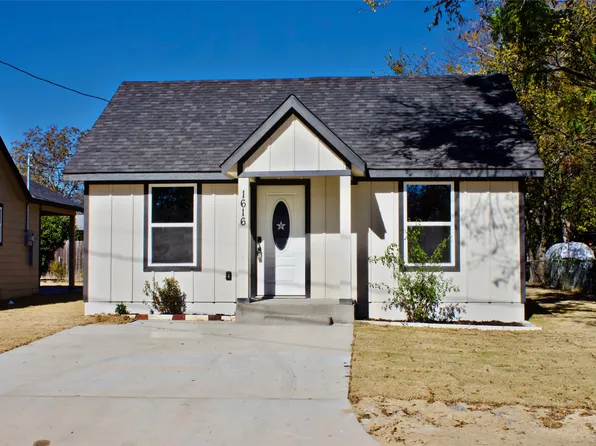 1616 Cleveland St, Greenville, TX 75401