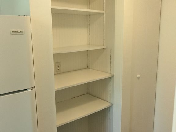 5th image of 350 Vista Dr