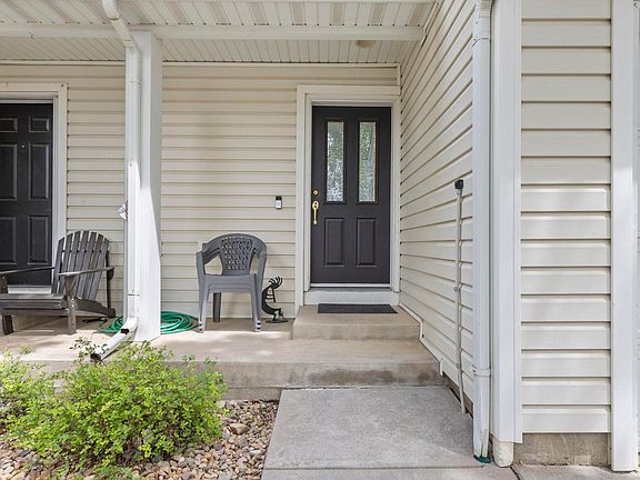 3rd image of 1513 Oak Creek Dr