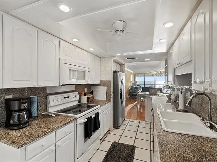 2900 Gulf Blvd #211 — Photo 20