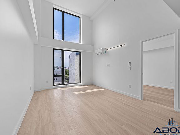 5th image of 21 Meserole St #502
