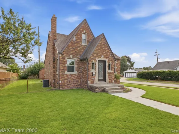 5808 Merriman Rd, Garden City, MI 48135