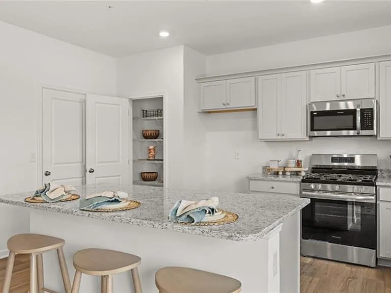 2084 Pecan Dr — Photo 8