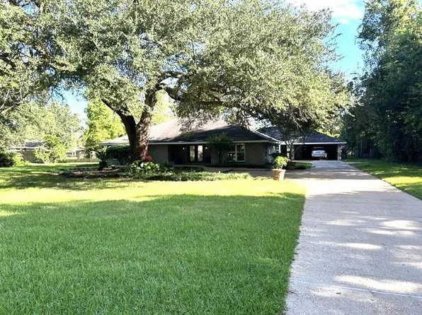 1805 Yupon Dr, Alexandria, LA 71301