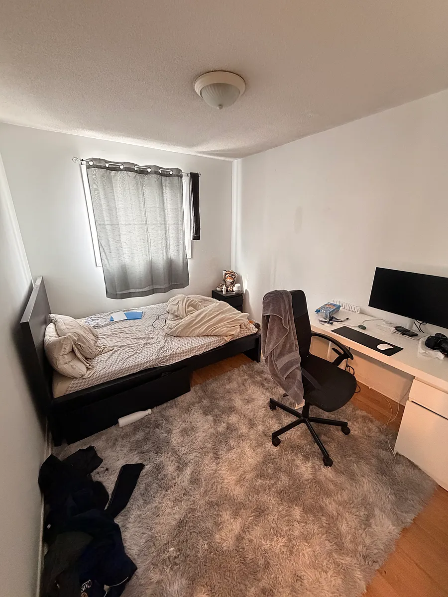 Building Photo - 63 Nelson St #B