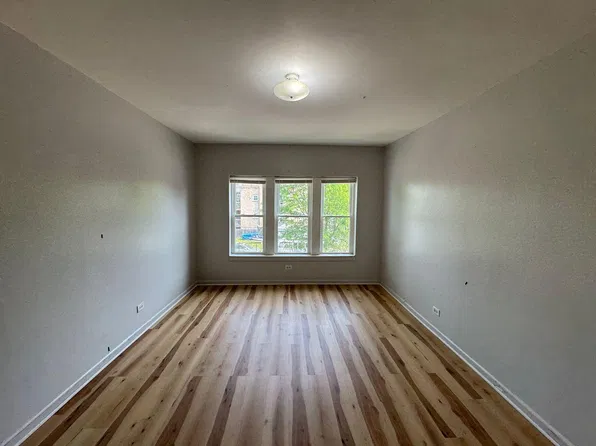3801 W Thomas St Unit 1, Chicago, IL 60651