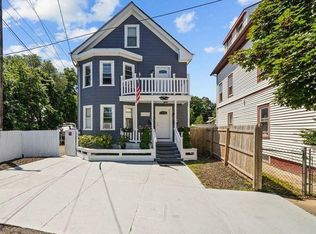 4 Whipple Ave, Cranston, RI 02920