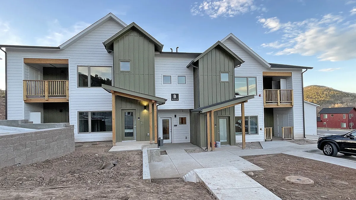 Building Photo - Lyons Valley Townhomes