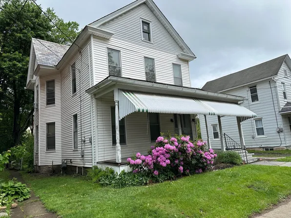 846 Thomas St, Stroudsburg, PA 18360