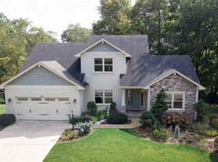 1229 Highland Village Dr, Mishawaka, IN 46545